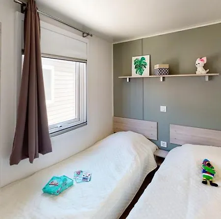 Mobil-home Confort 6 Personnes *